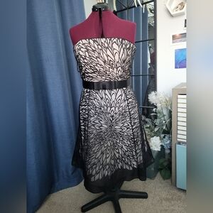 White House Black Market Floral Motif Cocktail Dress Size 12